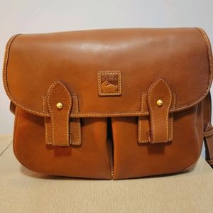 Dooney & Bourke Florentine saddle bag